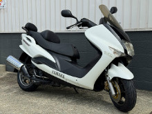 マジェスティ125　バーハン仕様